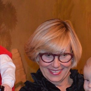 Meet your Posher, Anne