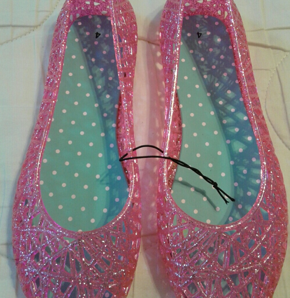 Girls jelly flats