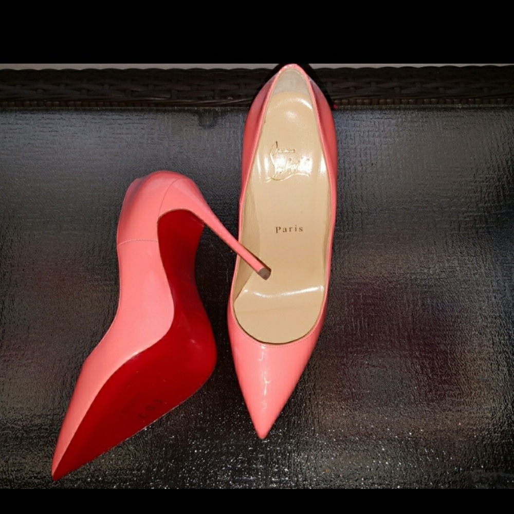 Christian Louboutin So Kate  size 37.5 / 7.5