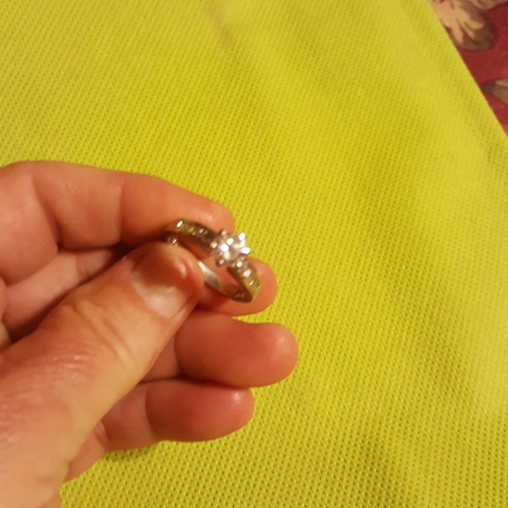 Cz engagement ring