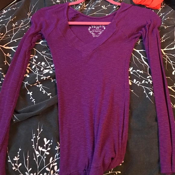 V neck long sleeve - Picture 1 of 1