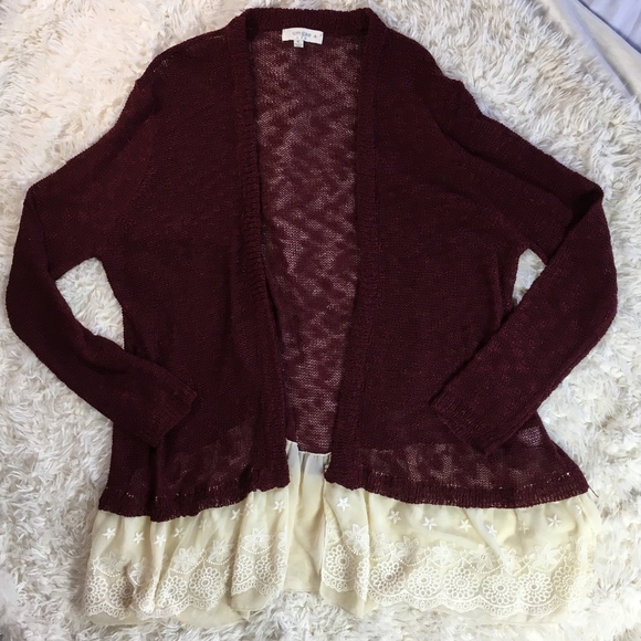 Umgee + Vintage Inspired Lace Cardigan in Wine - Picture 2 of 6