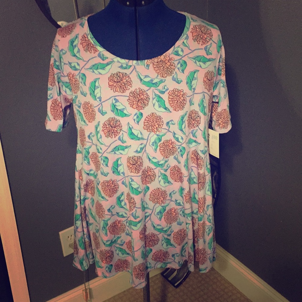 Lularoe Perfect T - brand new with tag