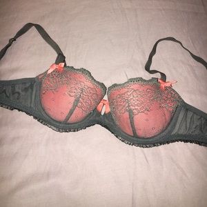 American Eagle 🦅 Grey and Pink Bra