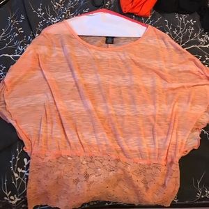 Lightly worn short sleeve shirt