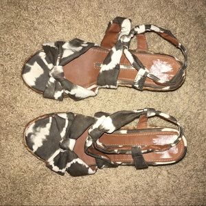 Green and white wedges