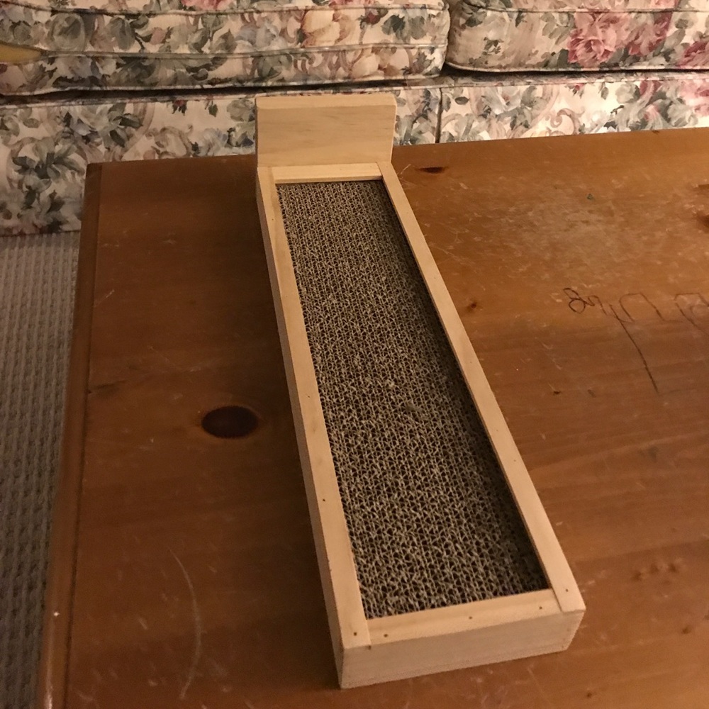 cat scratcher