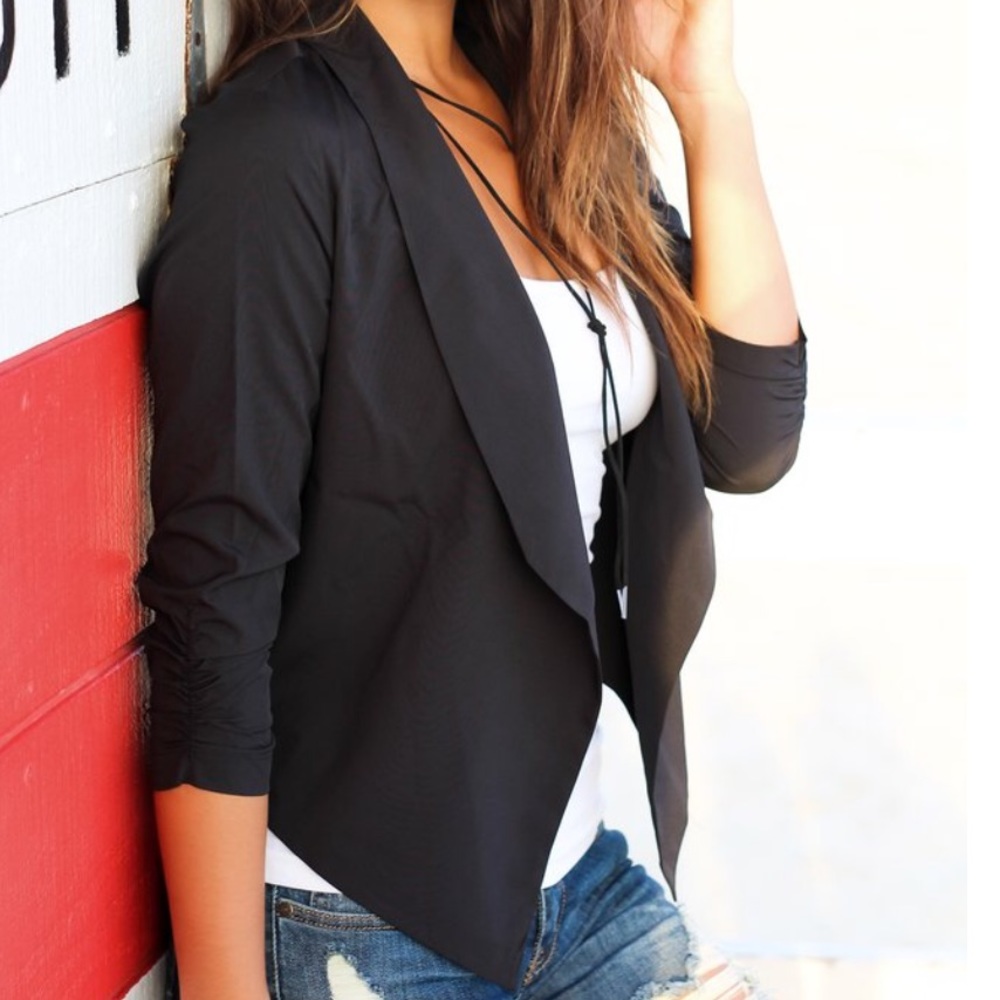 ✨LAST ONE SALE✨Black draped jacket - Picture 5 of 7