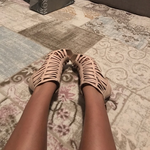 Heels - Picture 6 of 8