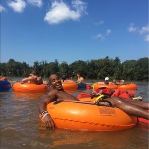 Meet your Posher, Henry j