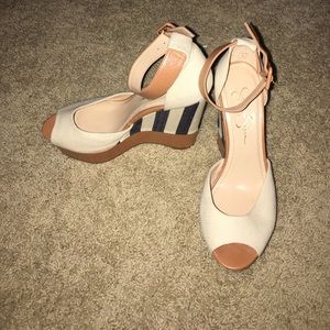 White and blue stripped wedges