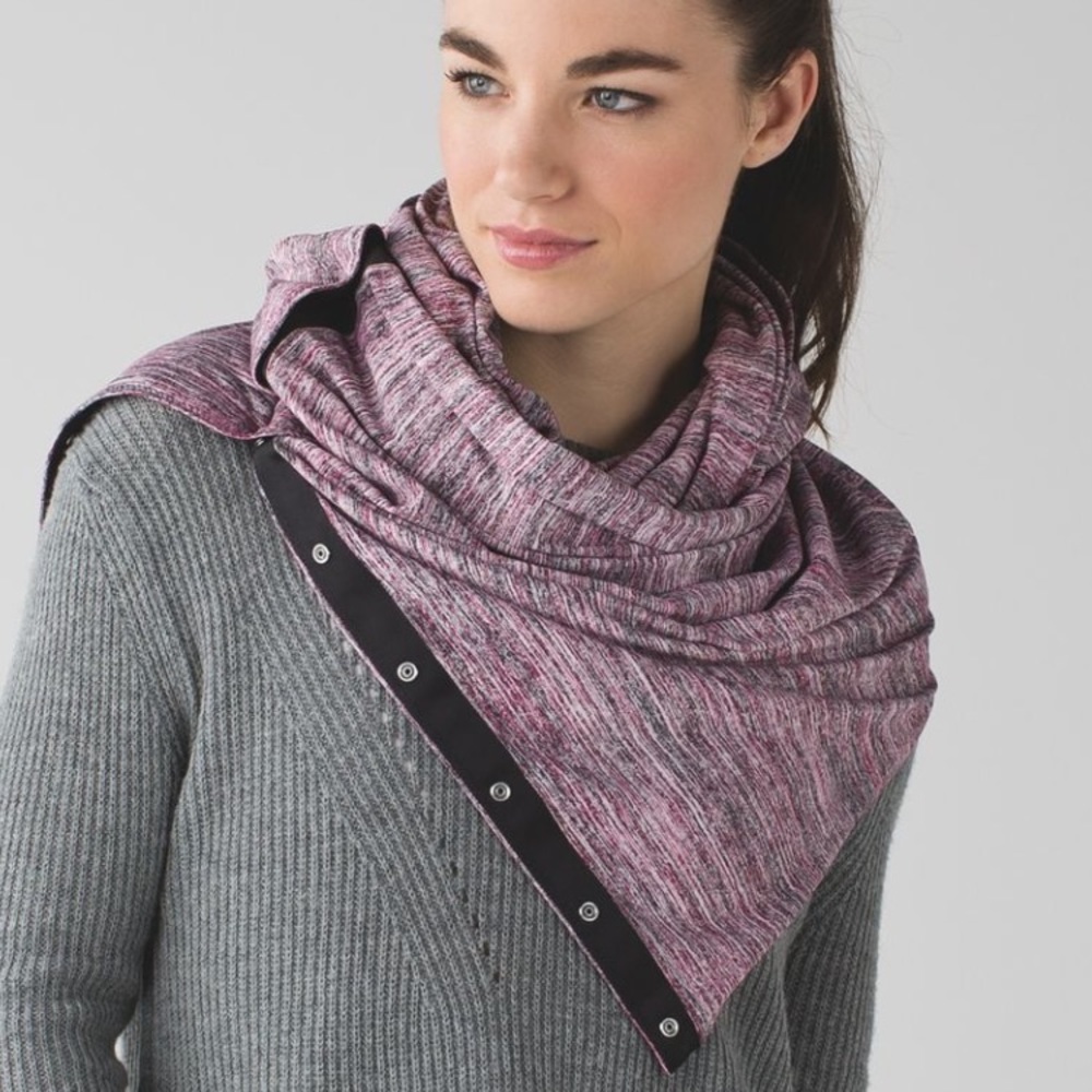 NWOT Lululemon vinyasa scarf in purple
