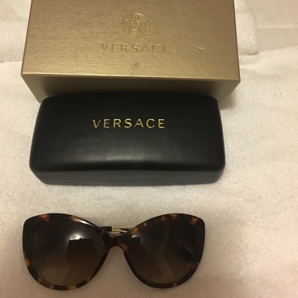 Versace Sunglasses reasonable offer accepted . - Picture 1 of 4