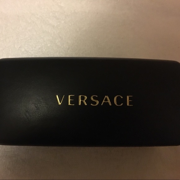Versace Sunglasses reasonable offer accepted . - Picture 4 of 4