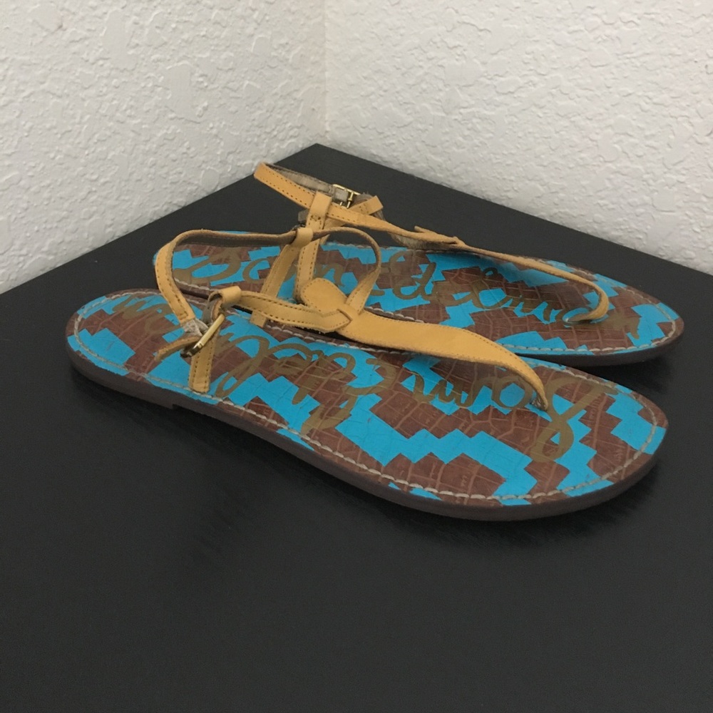 Sam Edelman T-strap Sandals - Picture 2 of 3