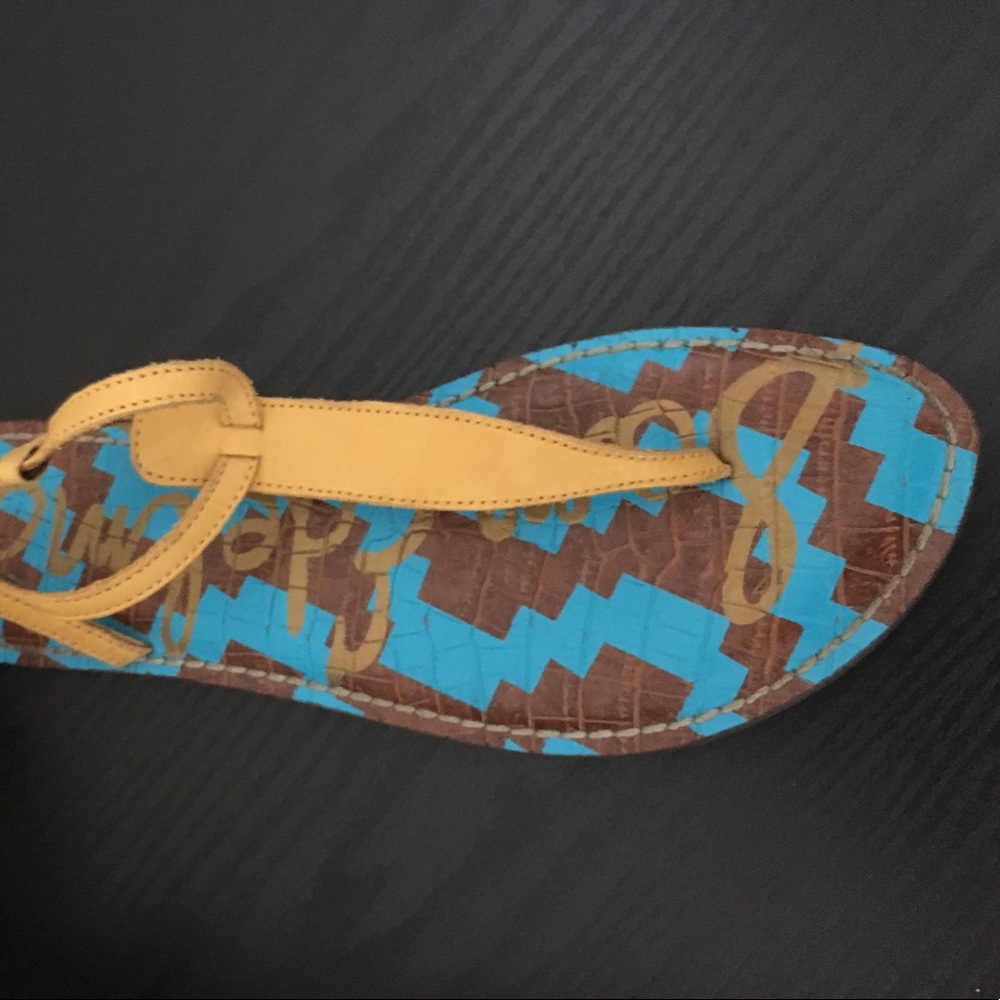 Sam Edelman T-strap Sandals - Picture 3 of 3