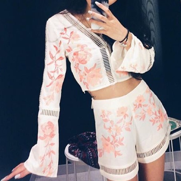 🌸FLORAL COORD SET🌸 - Picture 2 of 3