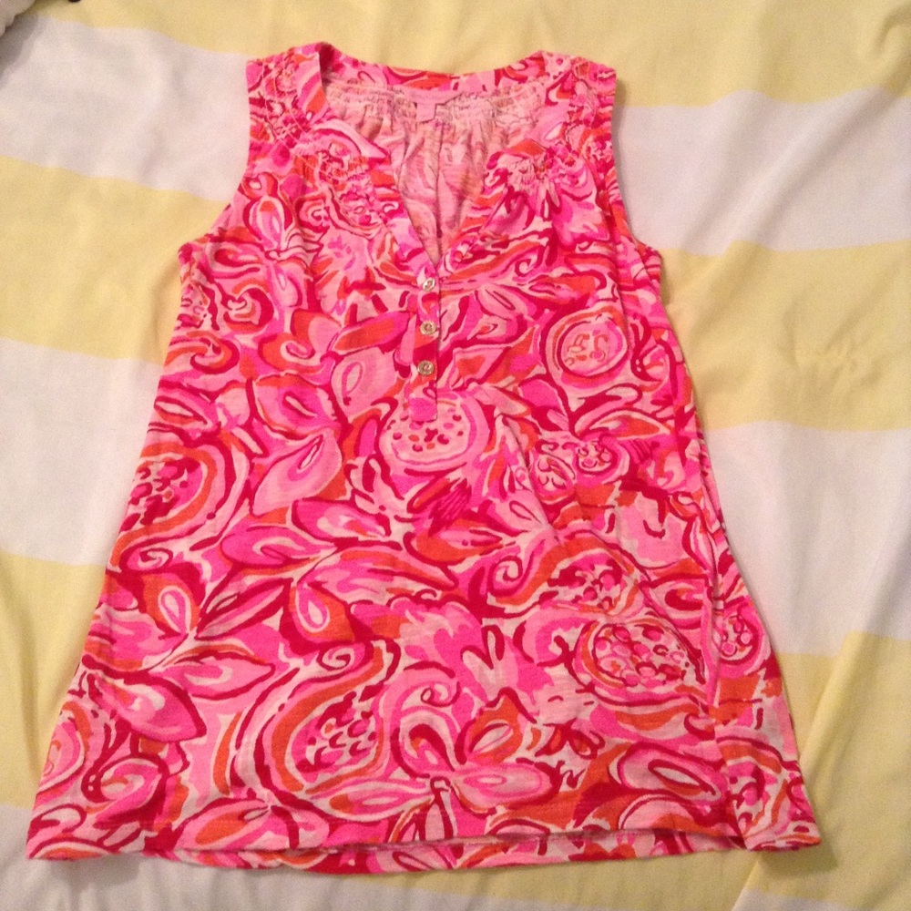 Lilly Pulitzer Essie top in mango salsa