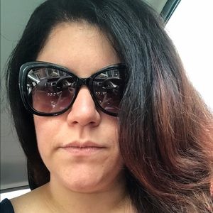 Meet your Posher, Stefanie