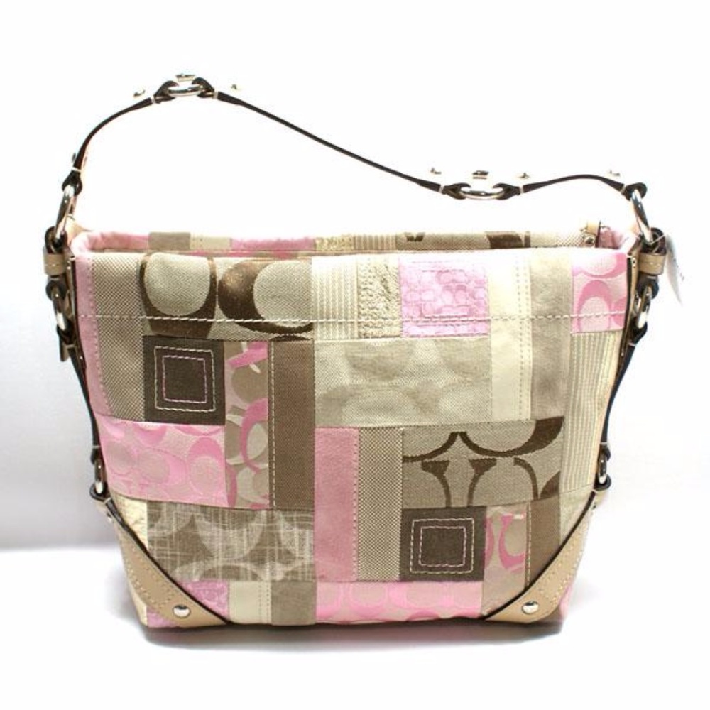 Coach Signature Carly Pink