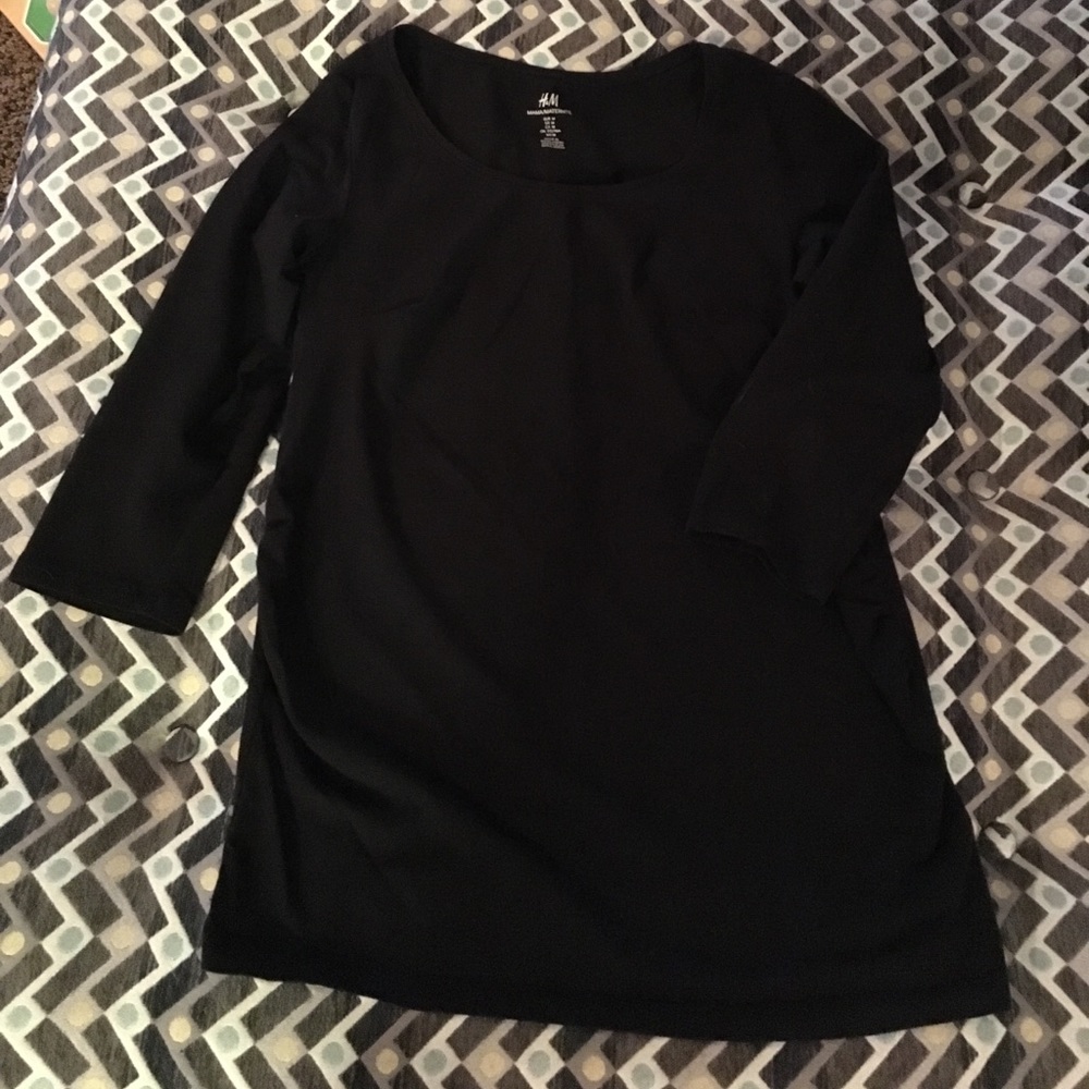 3/4 length sleeve H&M black maternity stretch tee