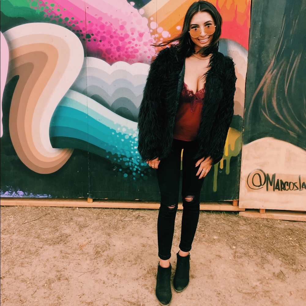 Meet your Posher, Jovi