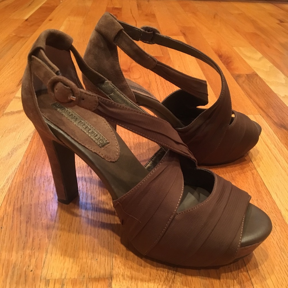 Banana Republic Open Toe Heel