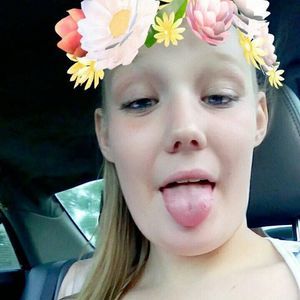 Meet your Posher, Karrie