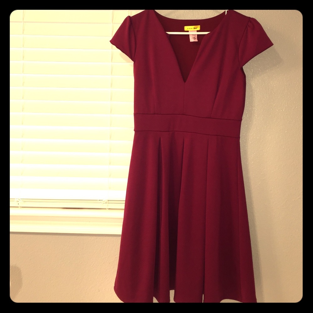 Maroon Skater Style Dress - Puffed Sleeves, Pleats