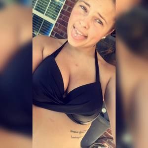 Meet your Posher, Brianne