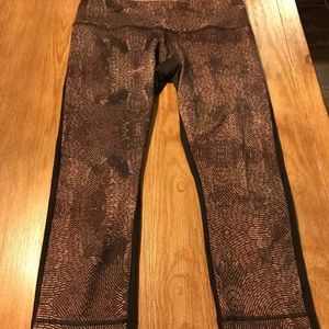 Lululemon Wunder Under Crops
