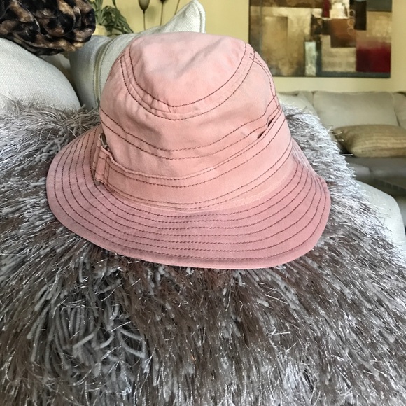 Pink hat - Picture 2 of 3