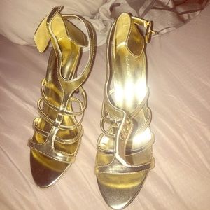 Strappy gold open toe shoes!