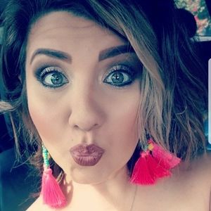 Meet your Posher, Linda