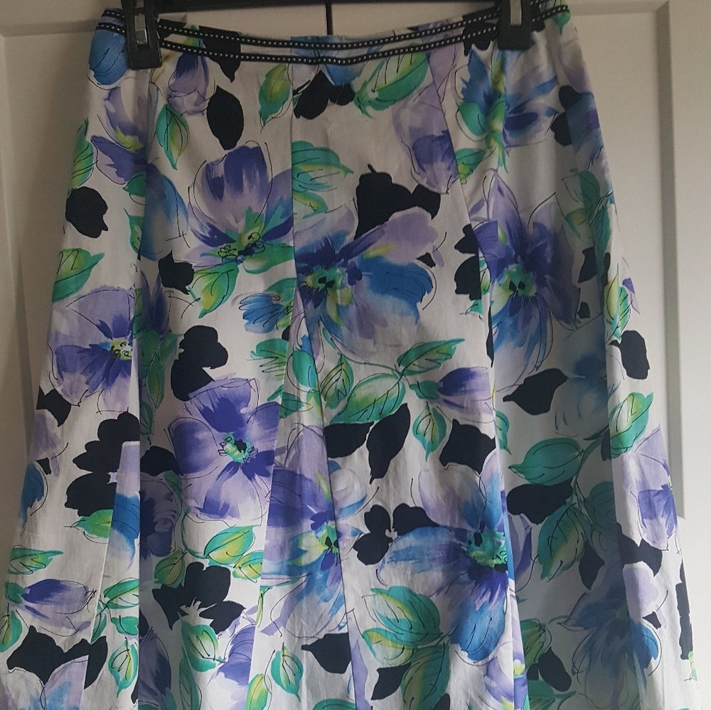 The "please your pleats" Skirt