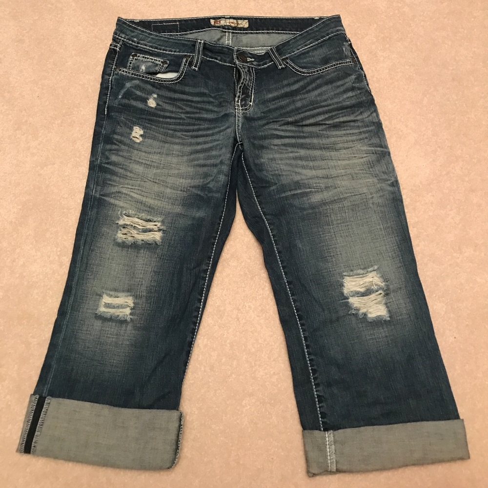 BKE denim Stella. Crop. Size 31. Used
