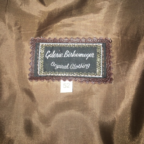 Leather coat - Picture 2 of 5