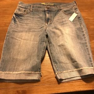 Old Navy denim Bermuda shorts