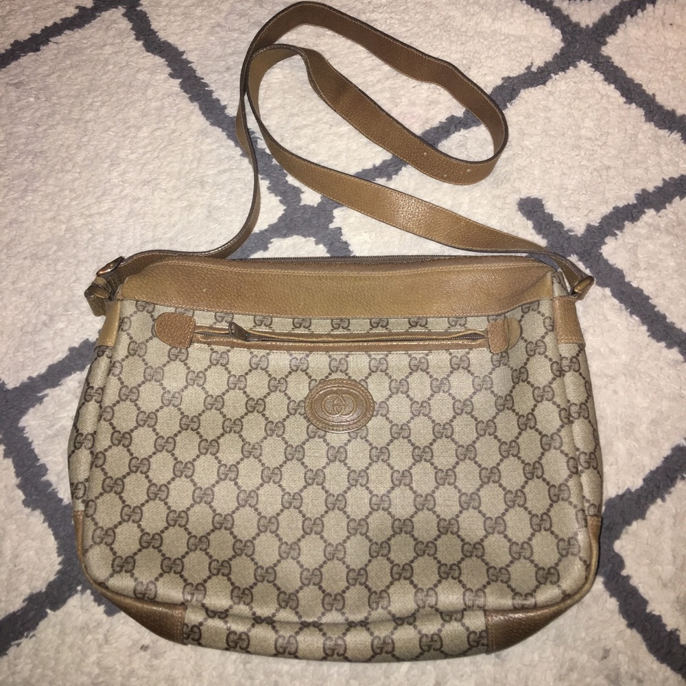 VINTAGE GUCCI PURSE