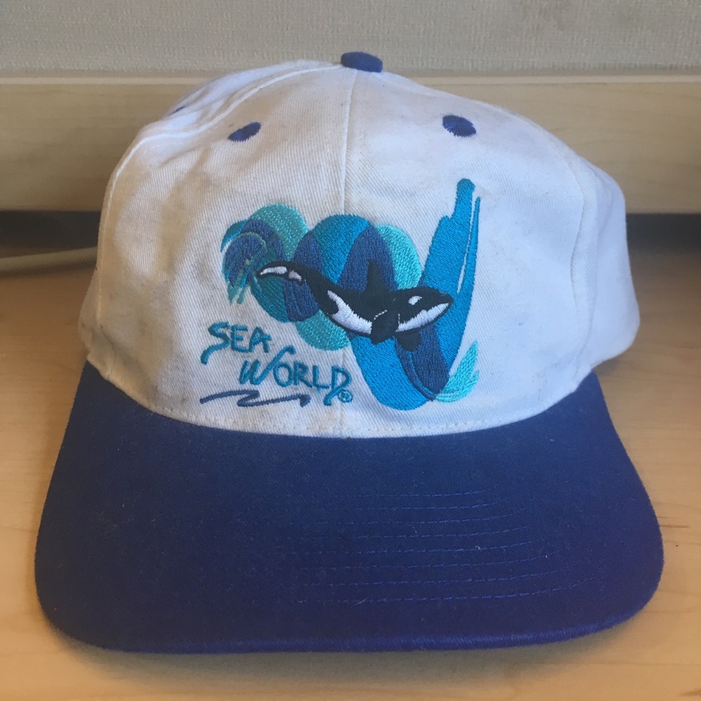 Vintage SeaWorld SnapBack Hat Official Memorablia