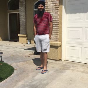 Meet your Posher, Dhillon