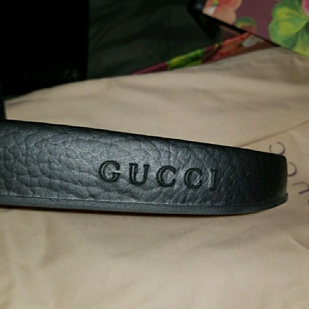 Reference 100% authentic pink blooms gucci slides - Picture 3 of 4