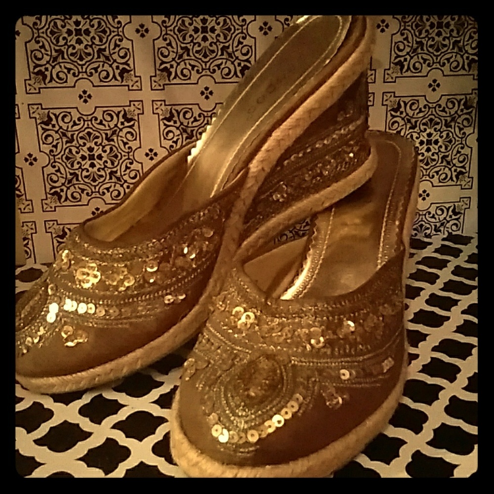 Gold sequin wedges/mules