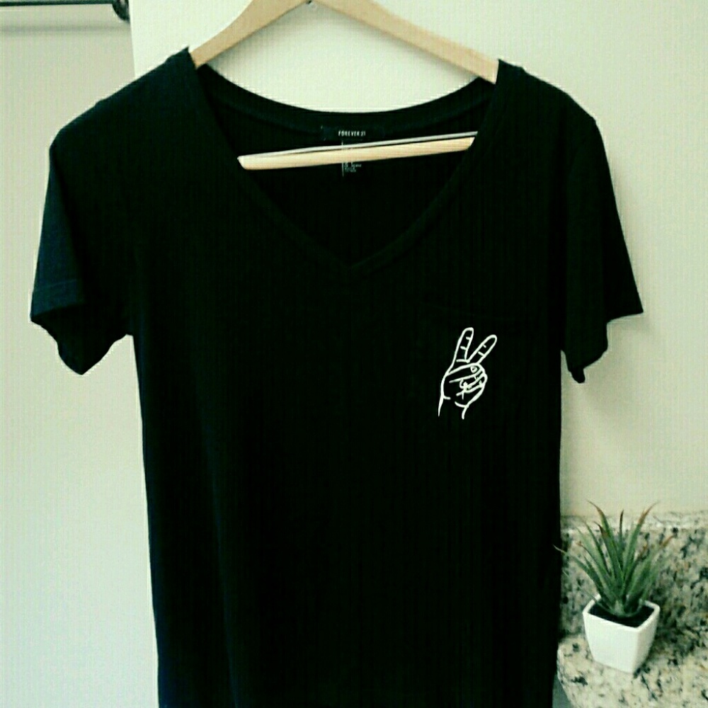 forever 21 tee shirt