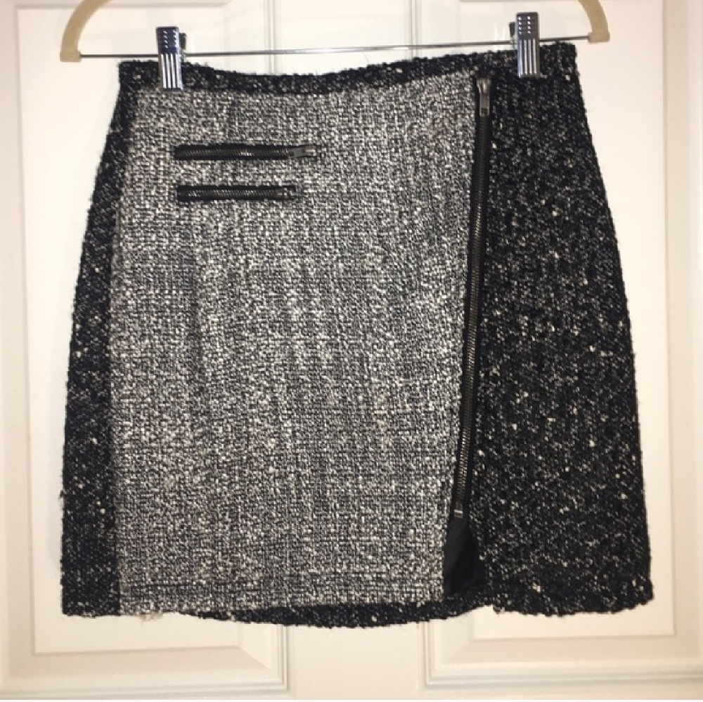 NWT Piperlime Black and Grey Tweed Skirt