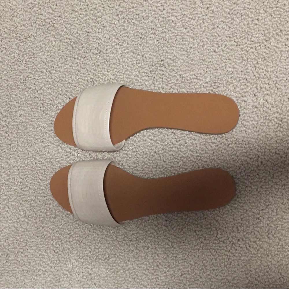 Maiden Lane nude sandals
