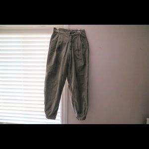Vintage high waisted olive pants
