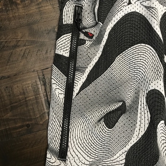 NWT NIKE ATHLETIC CUT SHORTS MENS SIZES XL - Picture 6 of 8