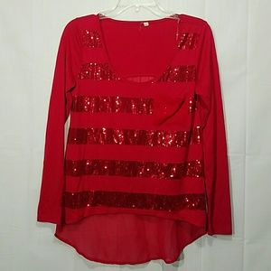 RED LONG SLEEVE TOP. SIZE SMALL