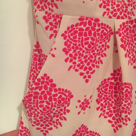 Cute pink romper - Picture 2 of 4